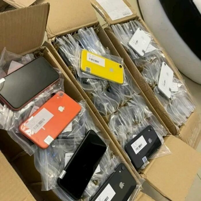 iPhone liquidation pallets