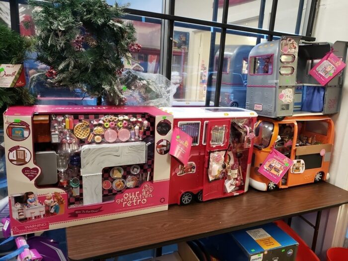 toy pallets